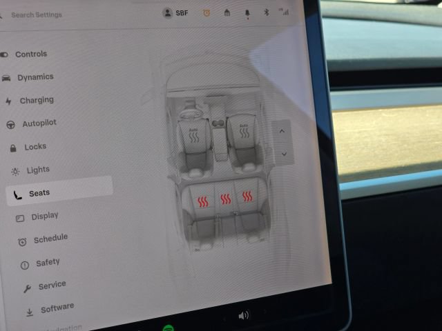 Used 2018 Tesla Model 3 Long Range RWD image 29