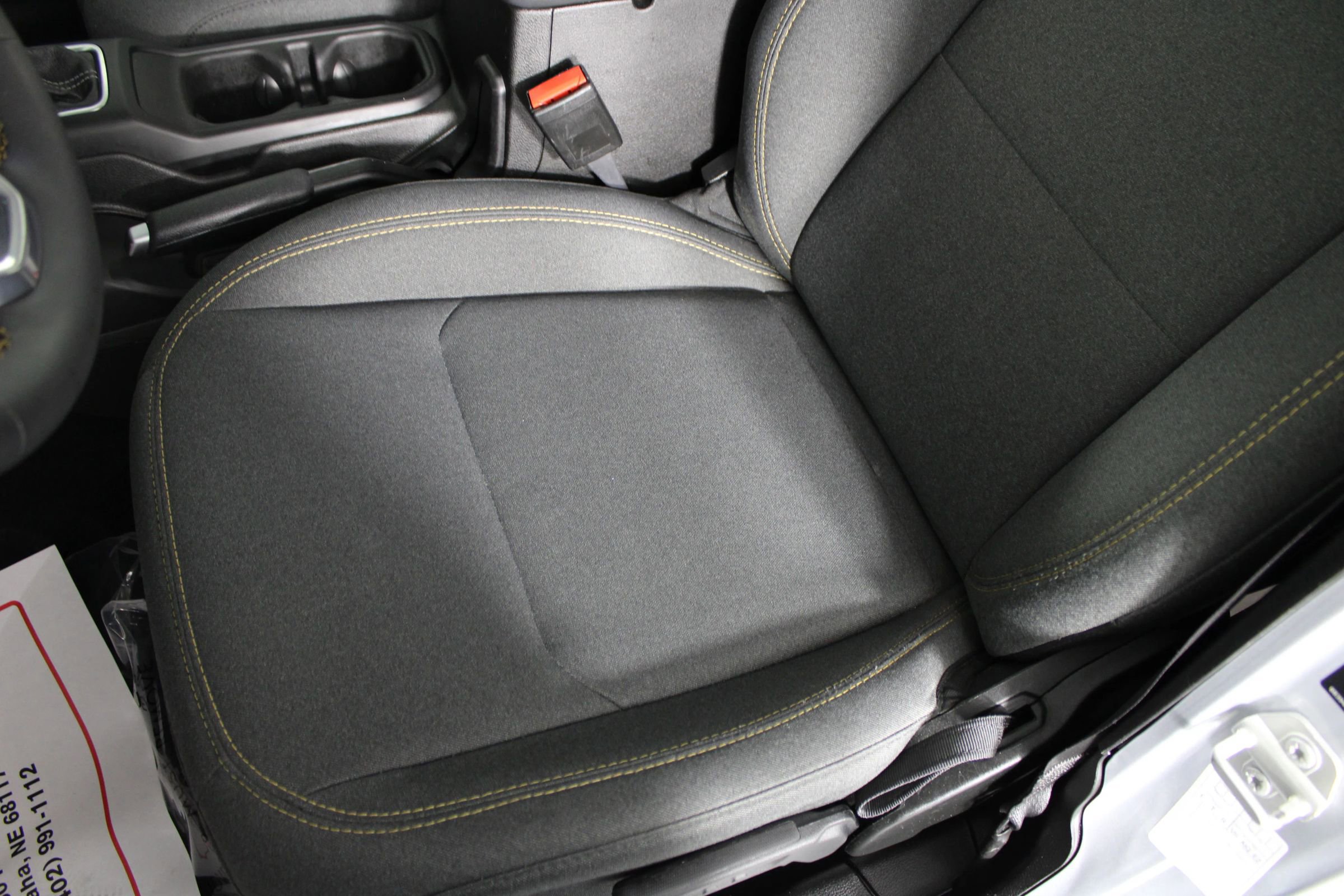 Used 2024 Jeep Wrangler Unlimited Sahara image 36