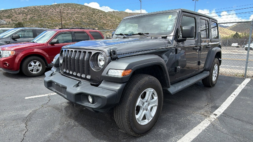 Used 2022 Jeep Wrangler Unlimited Sport S AWD/4WD image 3