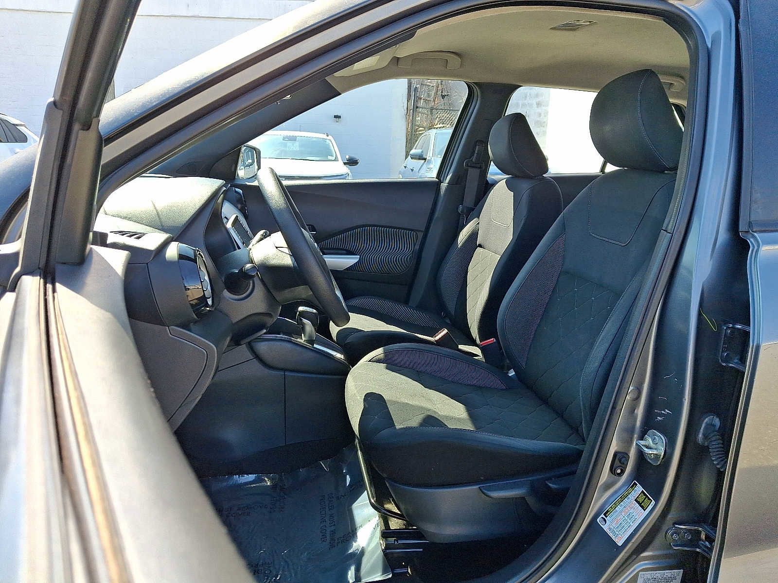 Used 2020 Nissan Kicks SV image 10