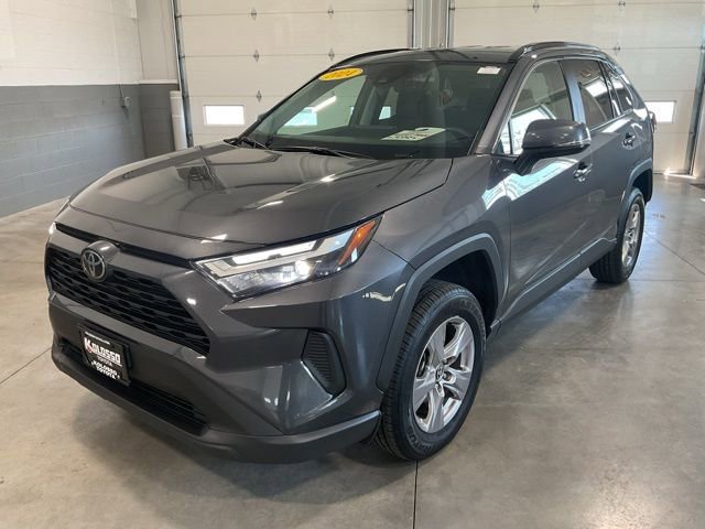 Used 2024 Toyota RAV4 XLE AWD/4WD image 3