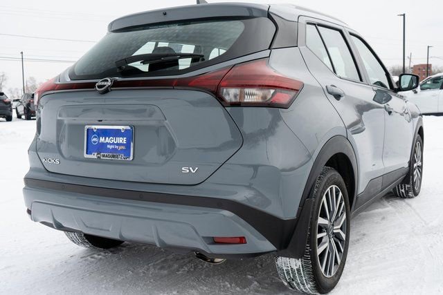 Used 2023 Nissan Kicks SV image 6