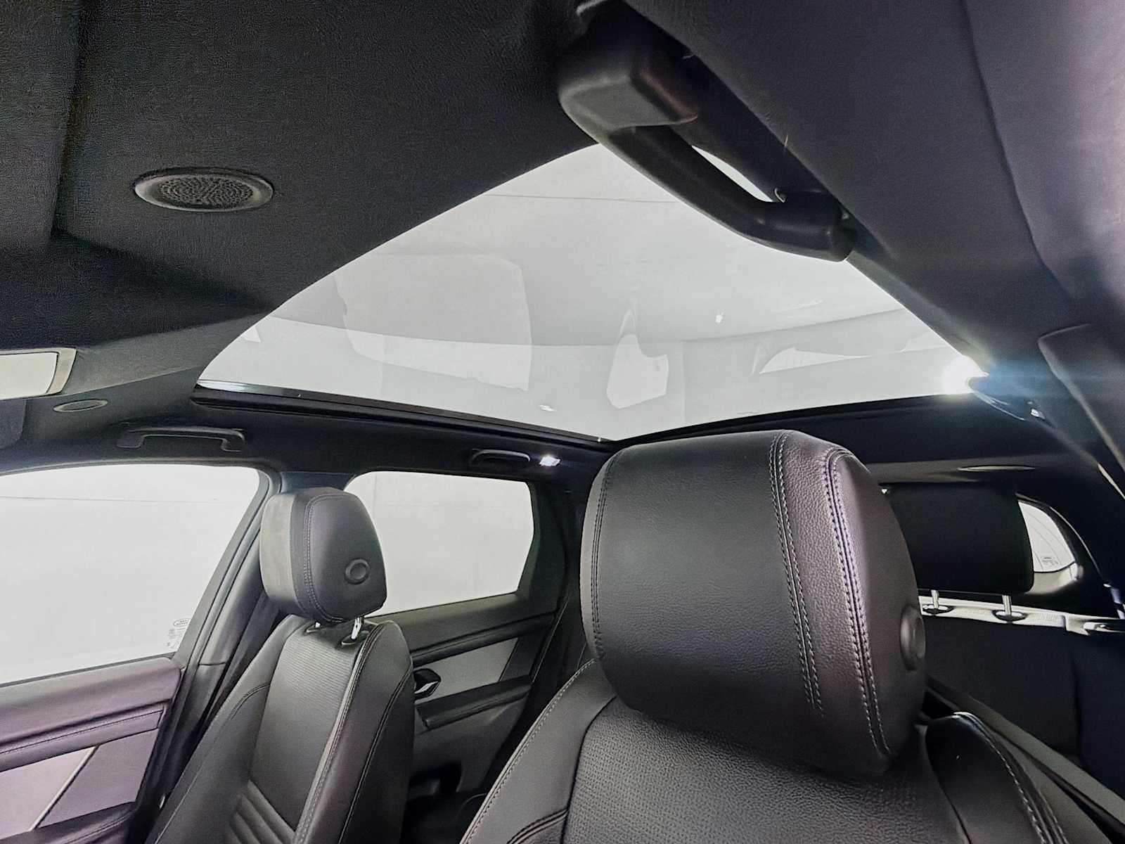 Used 2024 Land Rover Discovery Sport Dynamic SE image 13