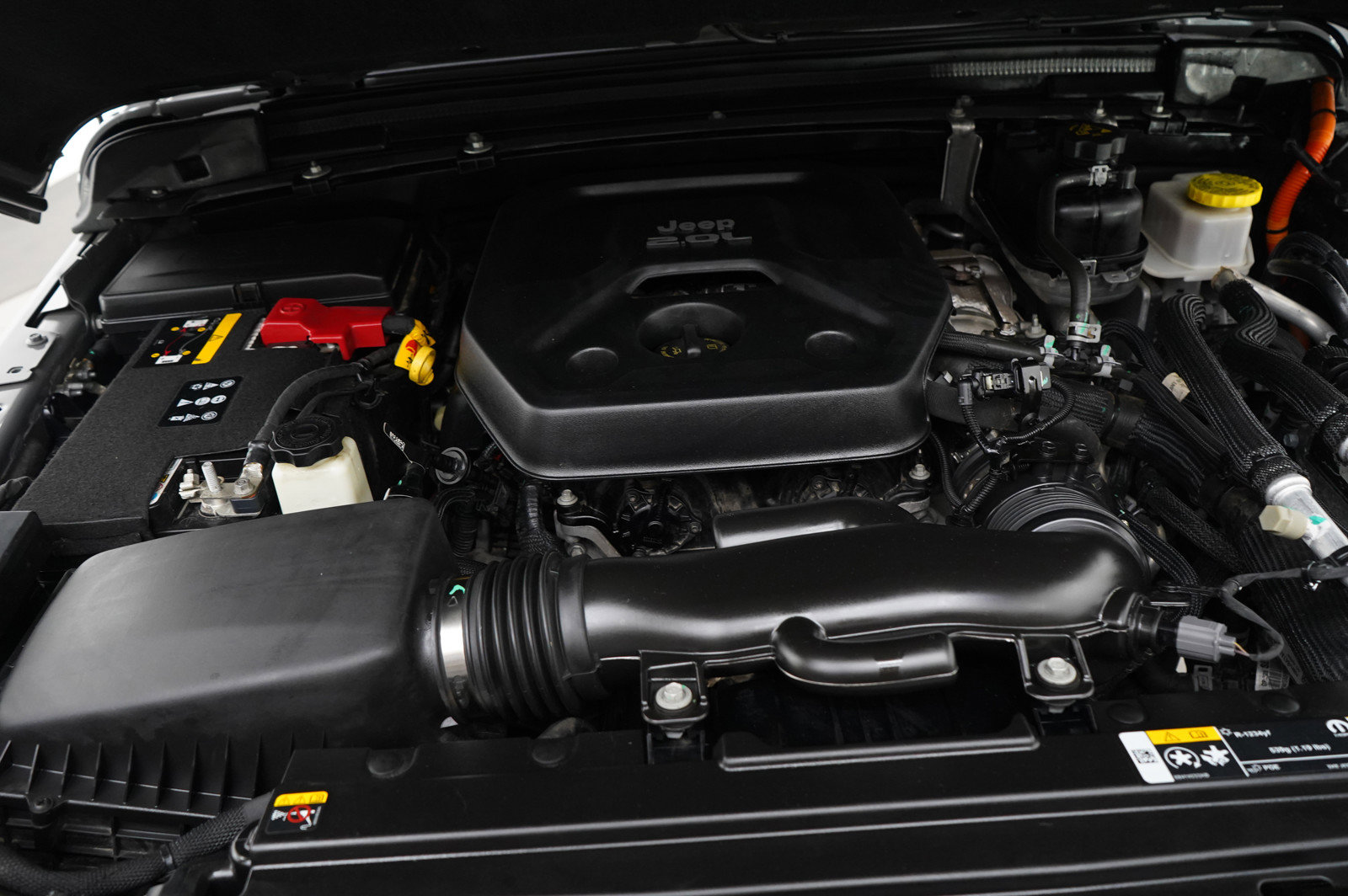 Used 2023 Jeep Wrangler Unlimited Sahara w/ Cold Weather Group image 25