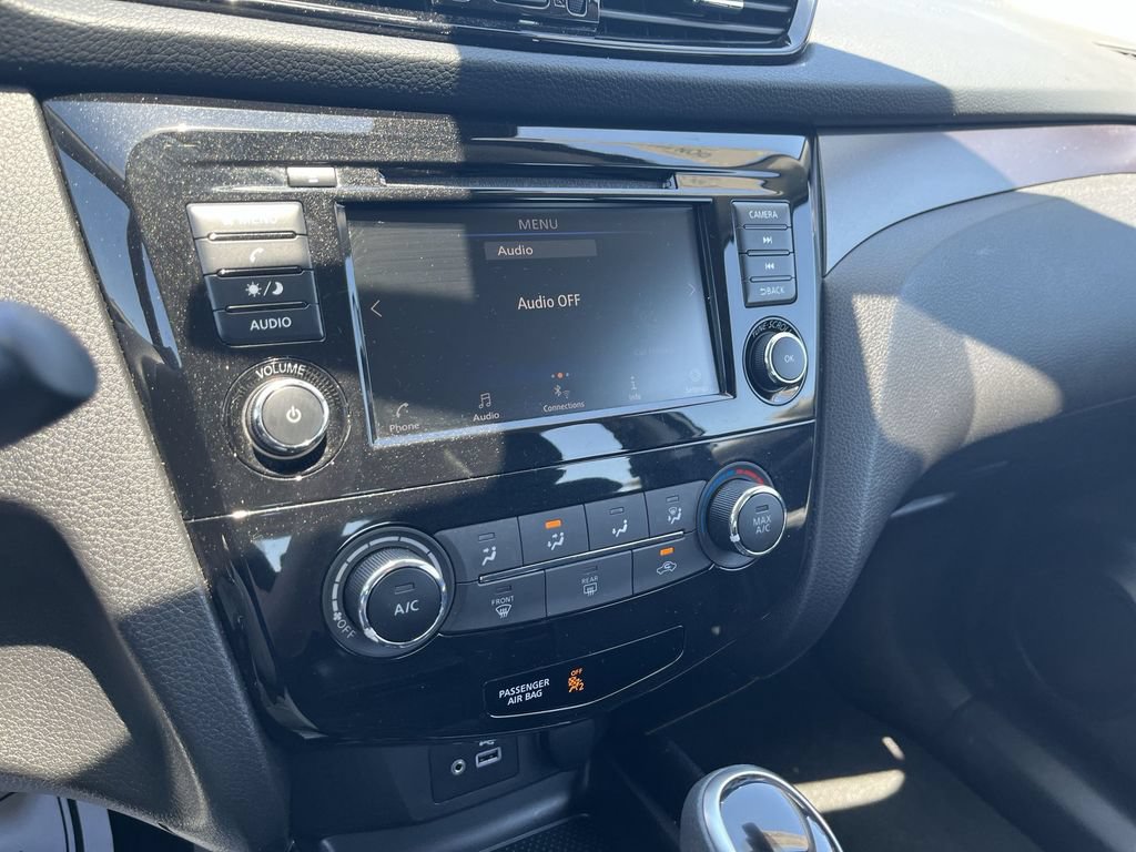 Used 2022 Nissan Rogue Sport S FWD image 16