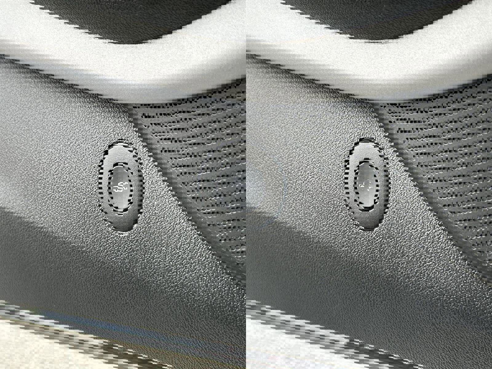 Used 2019 Chevrolet Camaro LT image 27