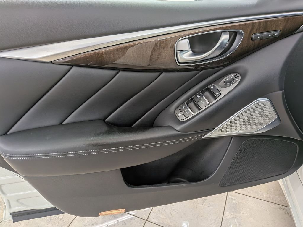 Used 2018 INFINITI Q50 Luxe w/ Sensory Package (Luxe) image 15
