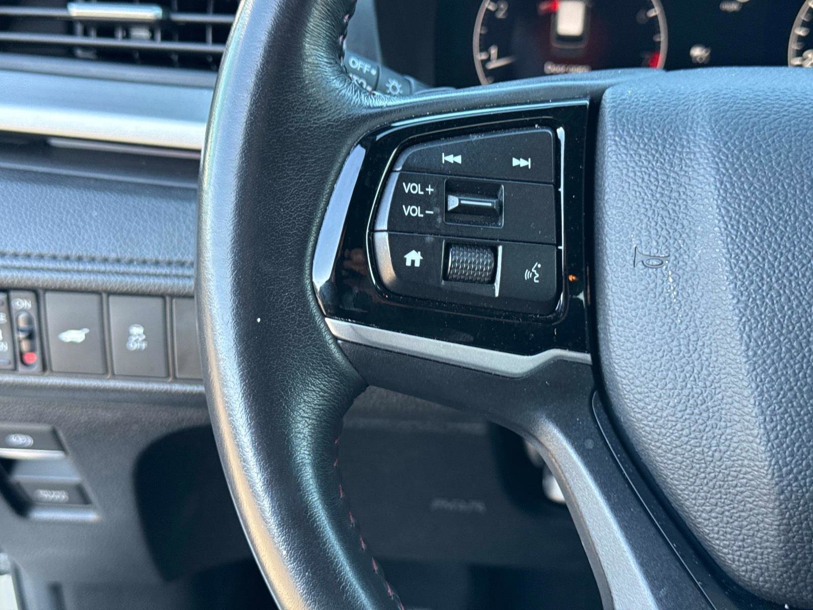 Certified 2025 Honda Odyssey Sport-L image 32