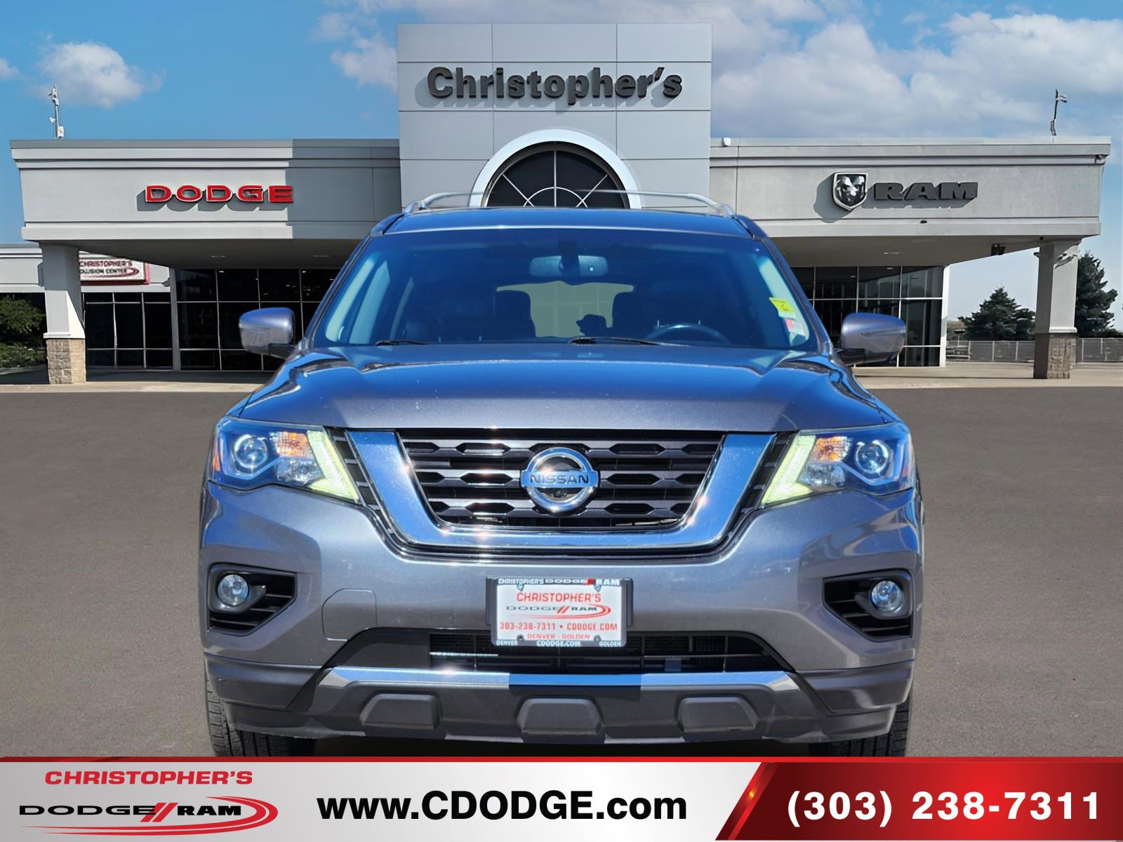 Used 2018 Nissan Pathfinder Platinum image 8