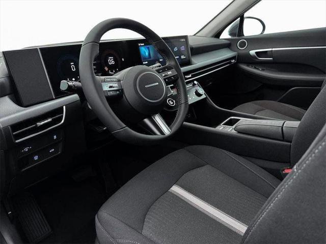 New 2026 Hyundai Sonata SEL AWD/4WD image 14