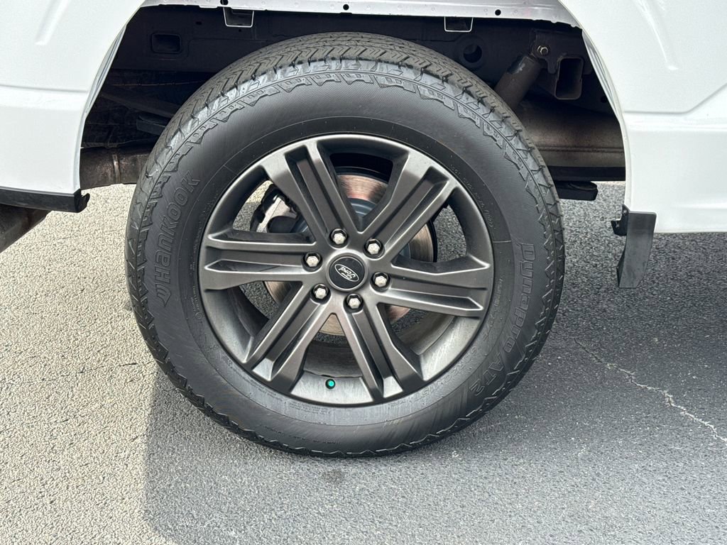 Certified 2022 Ford F150 XLT w/ Equipment Group 302A High image 17