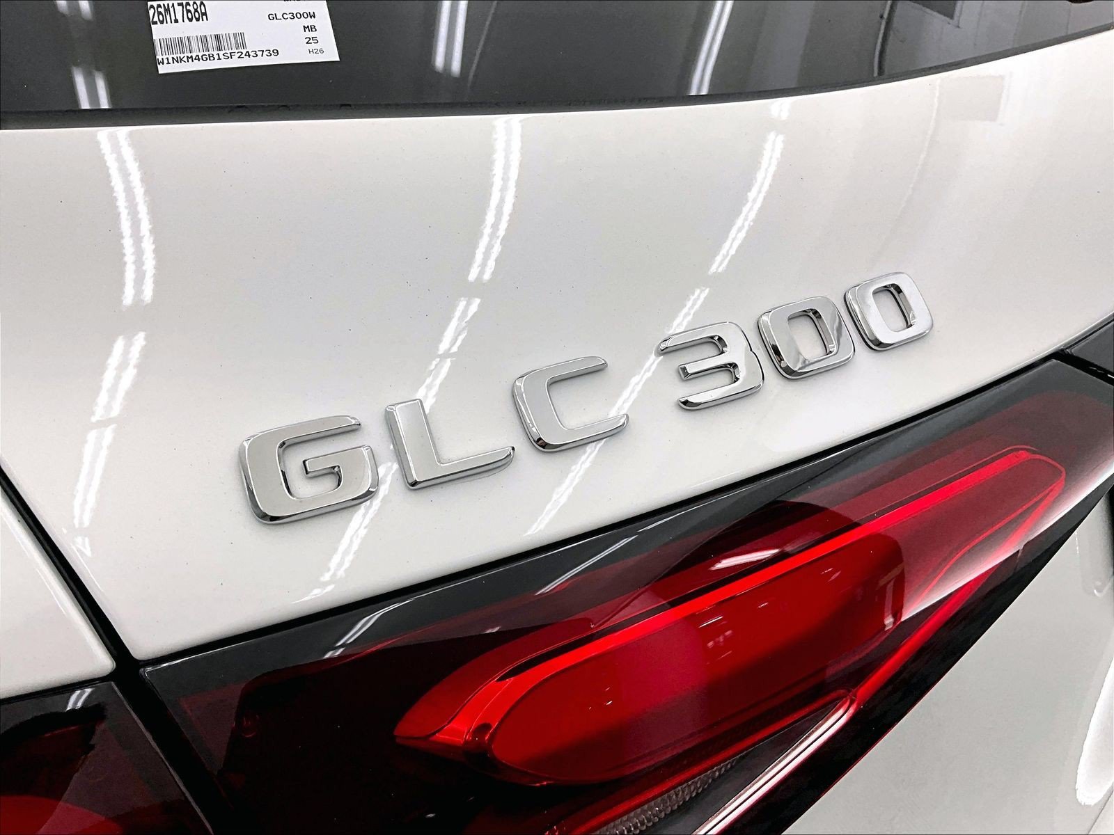 Certified 2025 Mercedes-Benz GLC 300 image 7