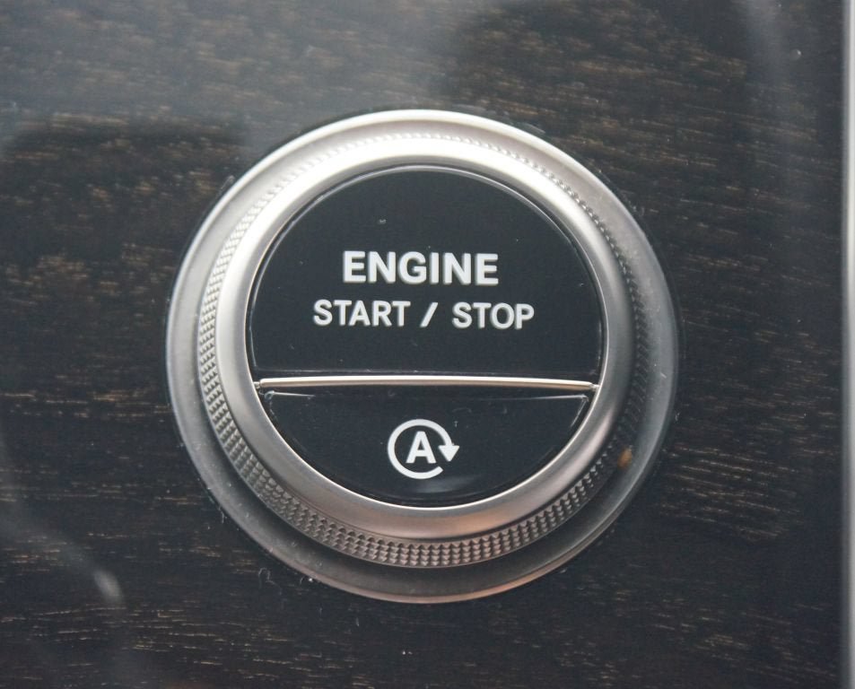 Used 2025 Mercedes-Benz GLC 300 image 9