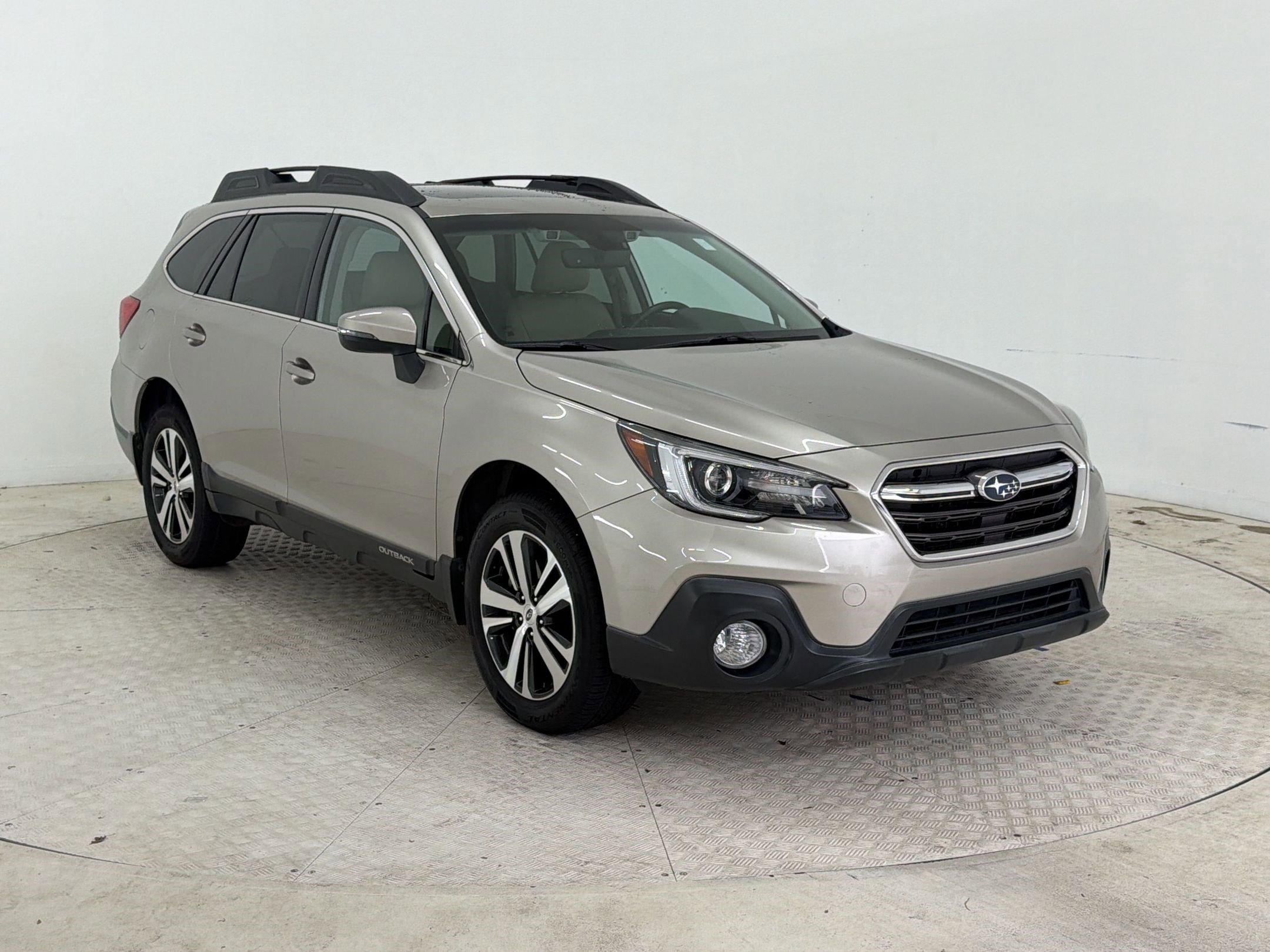 Used 2018 Subaru Outback 2.5i Limited AWD/4WD image 7