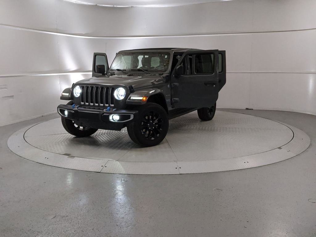 Used 2023 Jeep Wrangler Unlimited Sahara w/ Cold Weather Group image 13