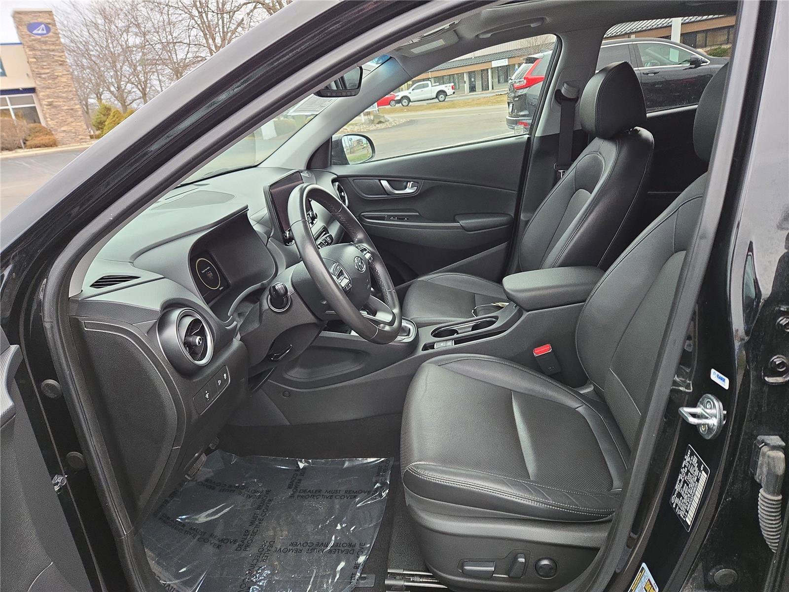 Used 2023 Hyundai Kona Limited image 17