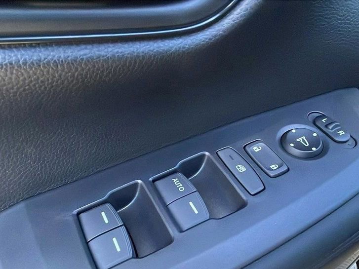 New 2026 Honda HR-V LX image 23