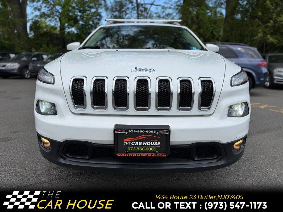 Used 2017 Jeep Cherokee Latitude w/ Comfort & Sound Group AWD/4WD image 13
