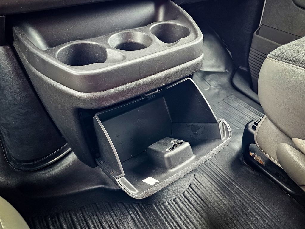 Used 2024 Chevrolet Express 2500 w/ Driver Convenience Package image 22