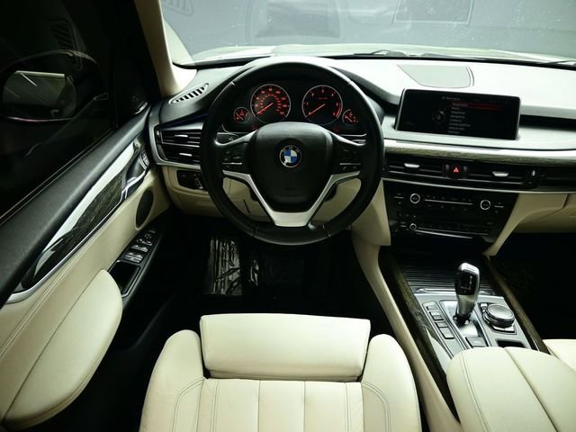 Used 2015 BMW X5 xDrive35d image 5