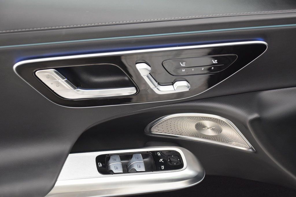 Used 2025 Mercedes-Benz E 53 AMG e 4MATIC Sedan image 21