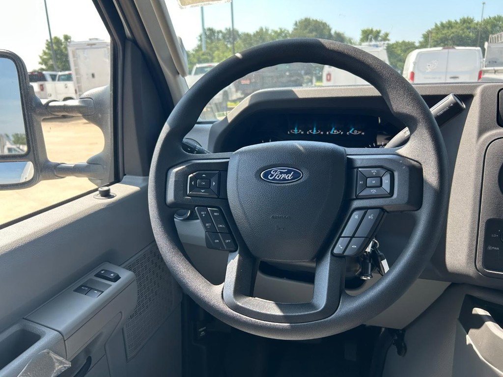 New 2025 Ford E-350 and Econoline 350 Super Duty w/ Power Equipment Group image 15