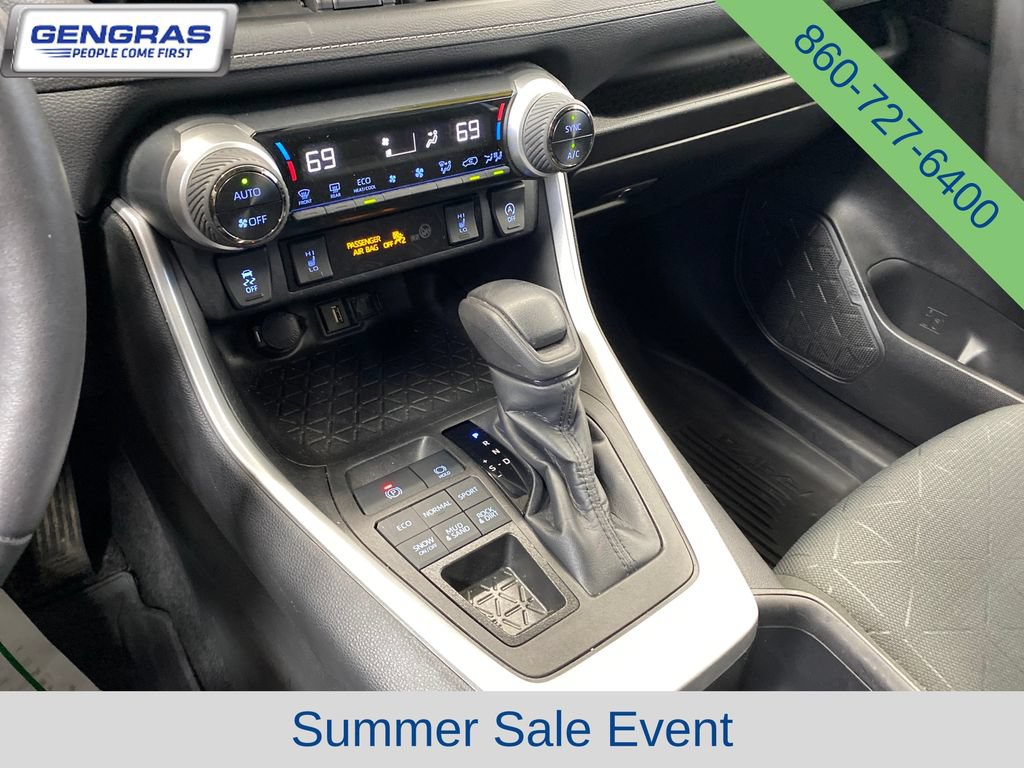 Used 2022 Toyota RAV4 XLE w/ Convenience Package AWD/4WD image 17