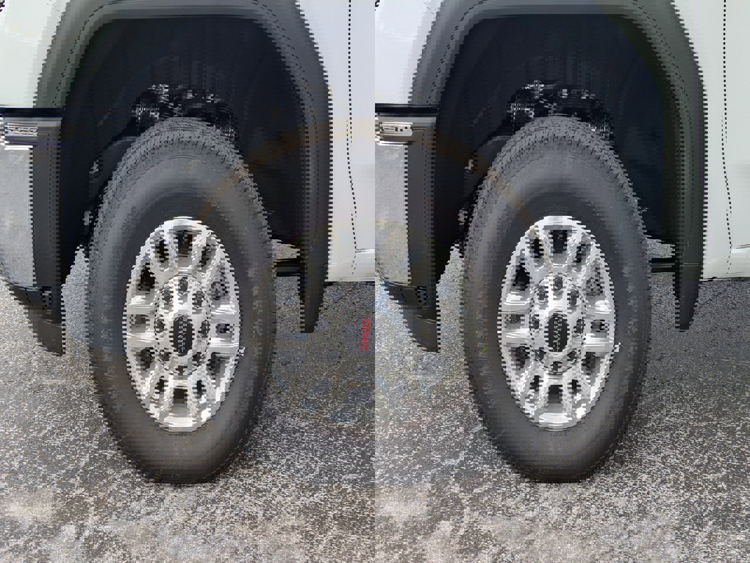 New 2026 GMC Sierra 2500 SLE image 11