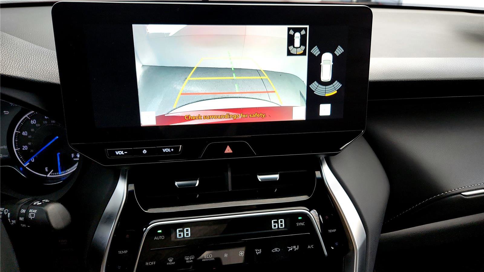 Certified 2023 Toyota Venza Nightshade image 31