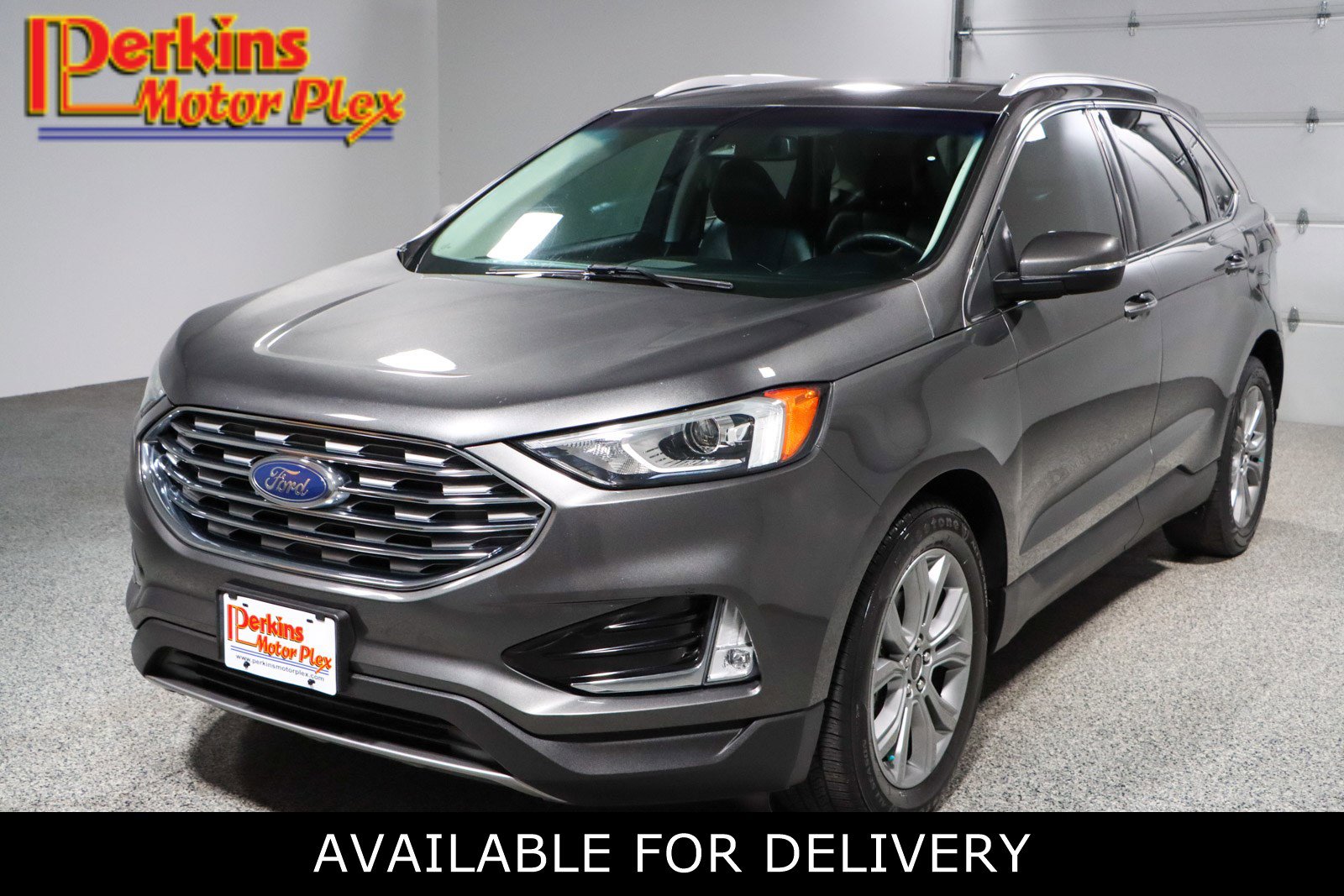 Used 2019 Ford Edge Titanium image 1