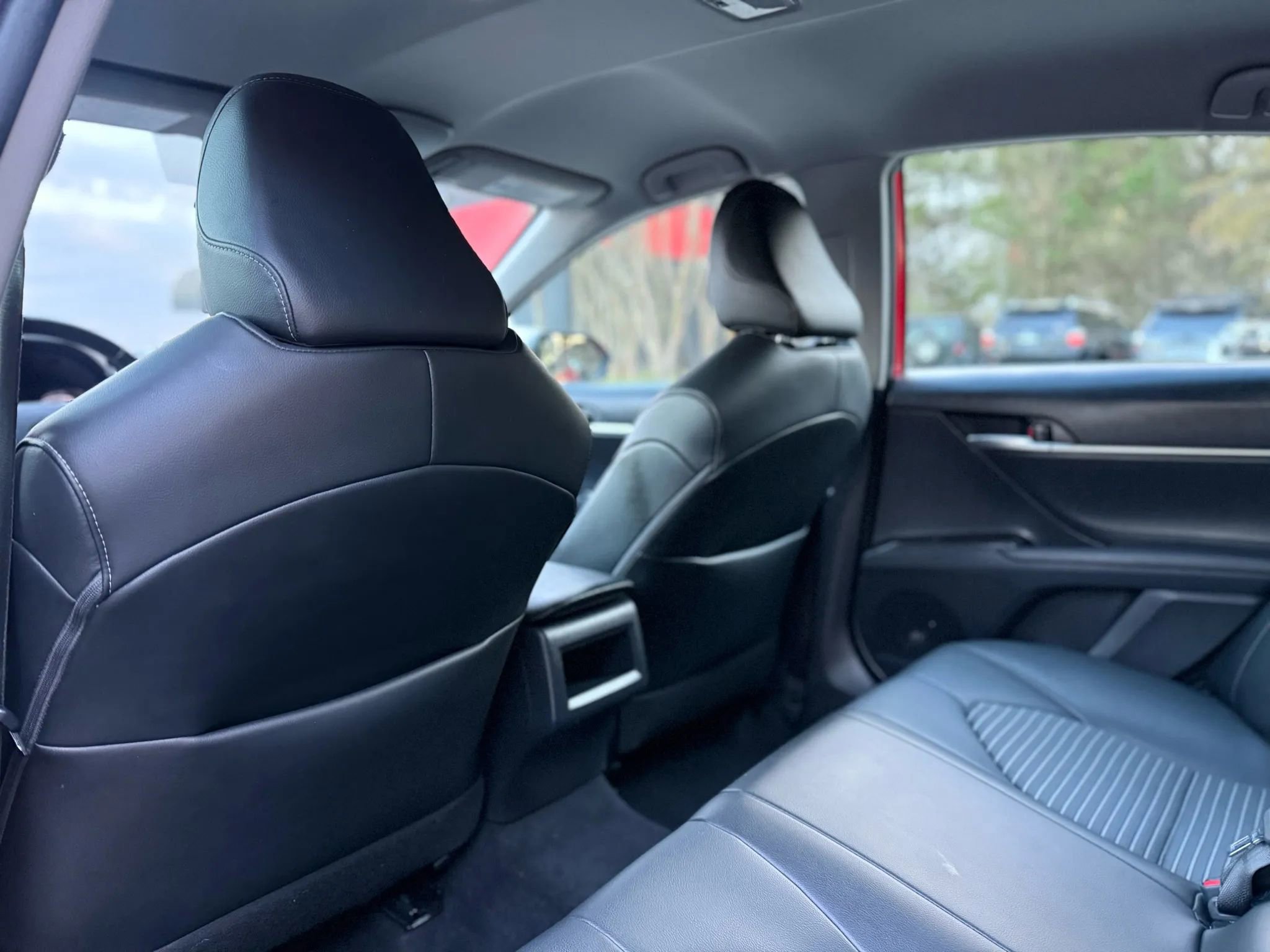 Used 2021 Toyota Camry SE image 18