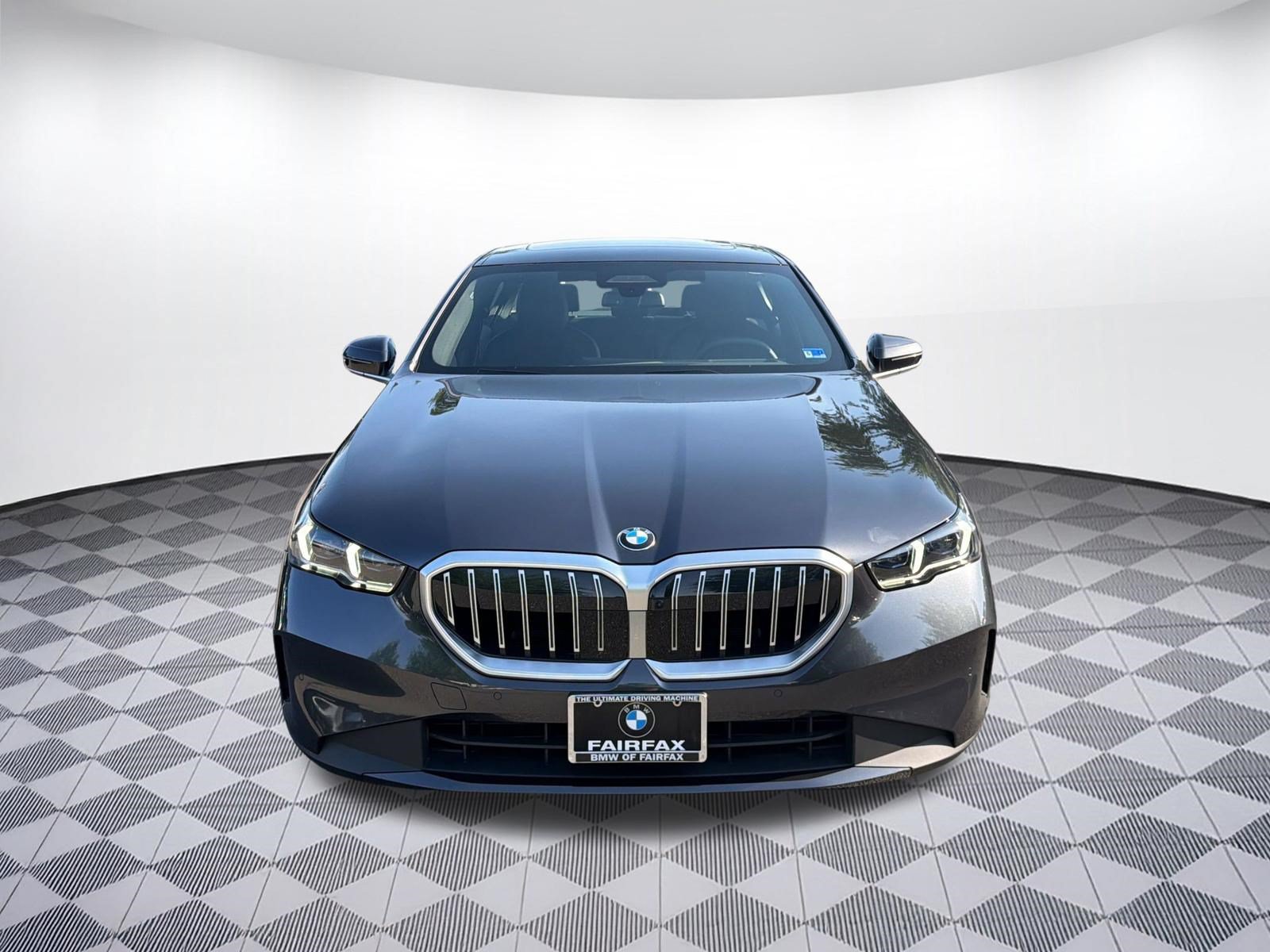 Used 2025 BMW 530i xDrive AWD/4WD image 6