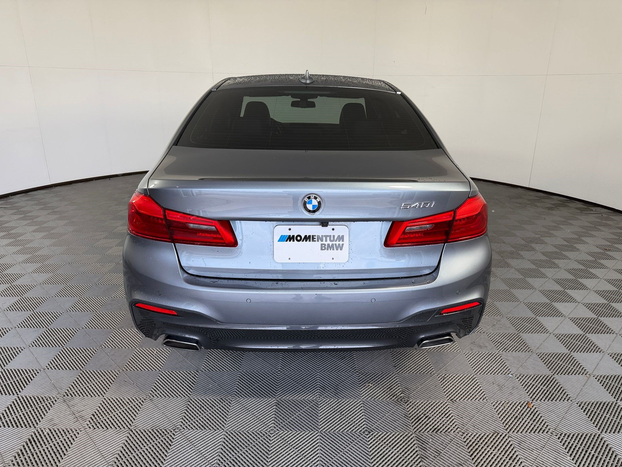 Used 2018 BMW 540i RWD image 10