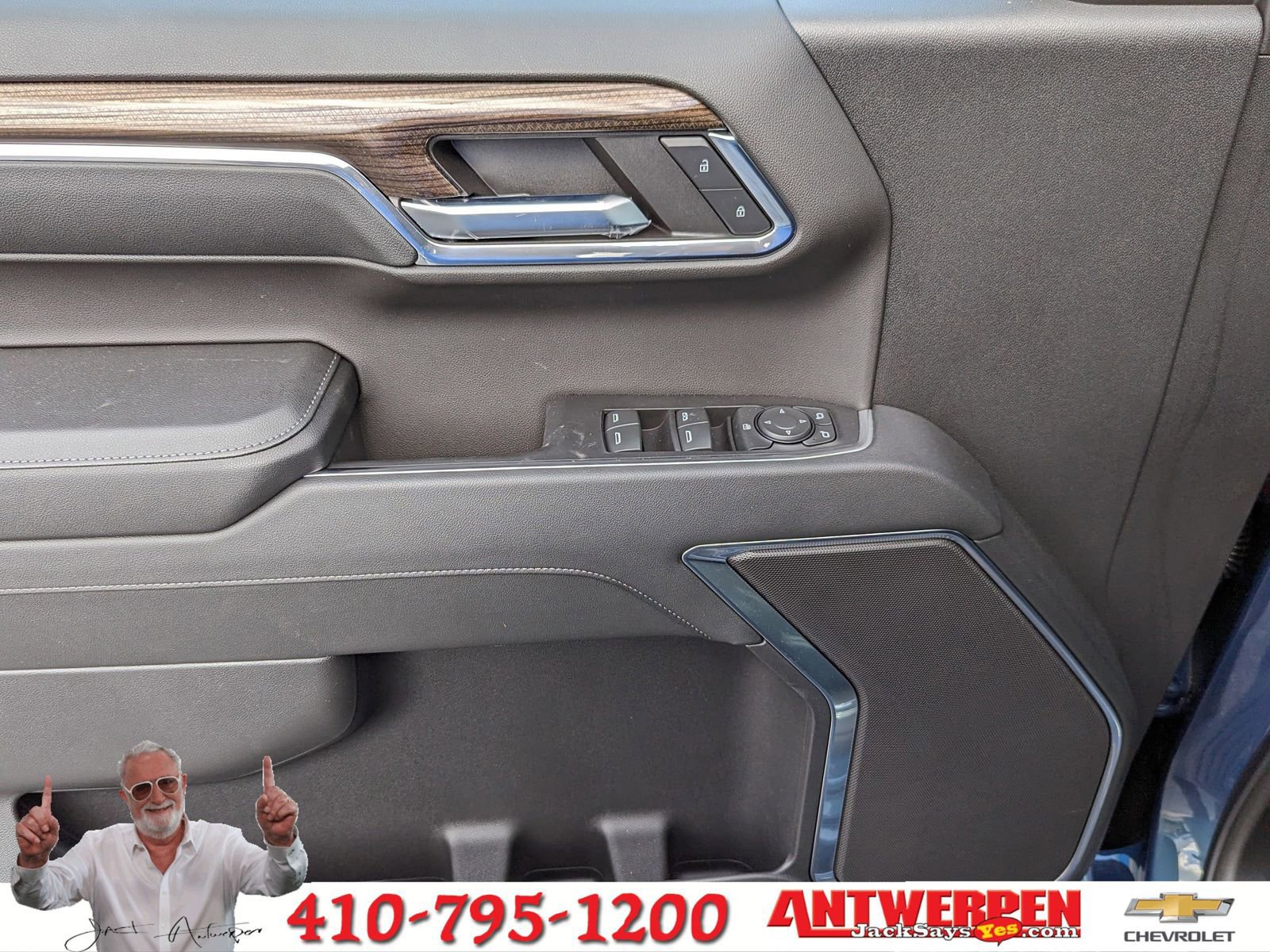 Certified 2024 Chevrolet Silverado 1500 RST w/ Z71 Off-Road Package image 16