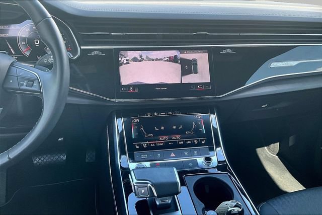 Used 2023 Audi Q8 Premium Plus AWD/4WD image 6