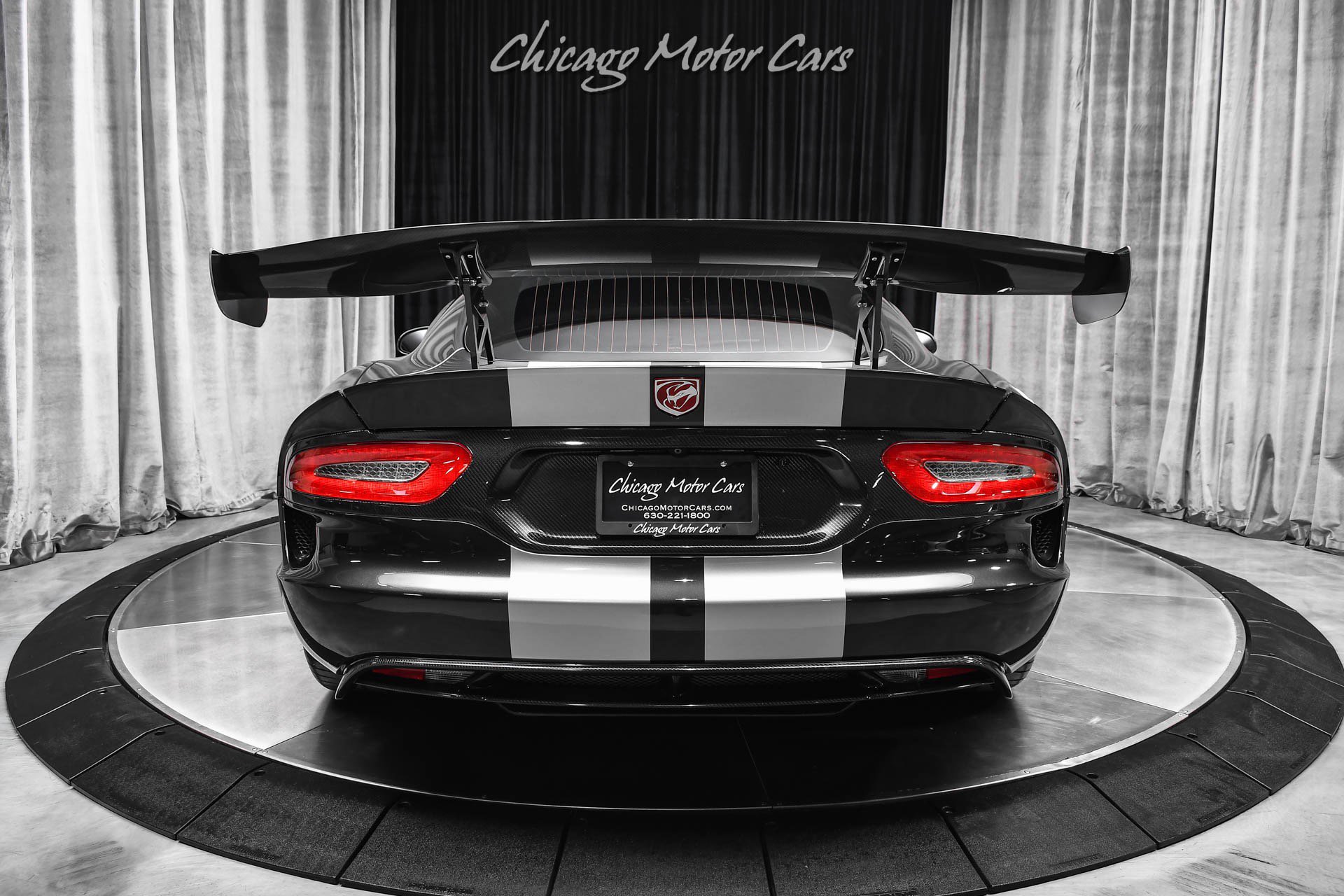 Used 2013 SRT Viper GTS w/ GTS Laguna Interior Pkg image 4