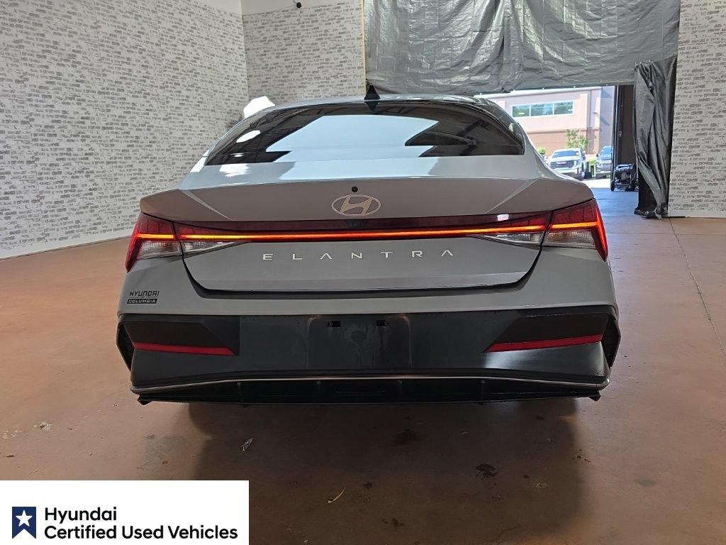 Used 2025 Hyundai Elantra SEL FWD image 6