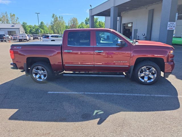 Used 2017 Chevrolet Silverado 1500 LTZ Z71 w/ LTZ Plus Package AWD/4WD image 3