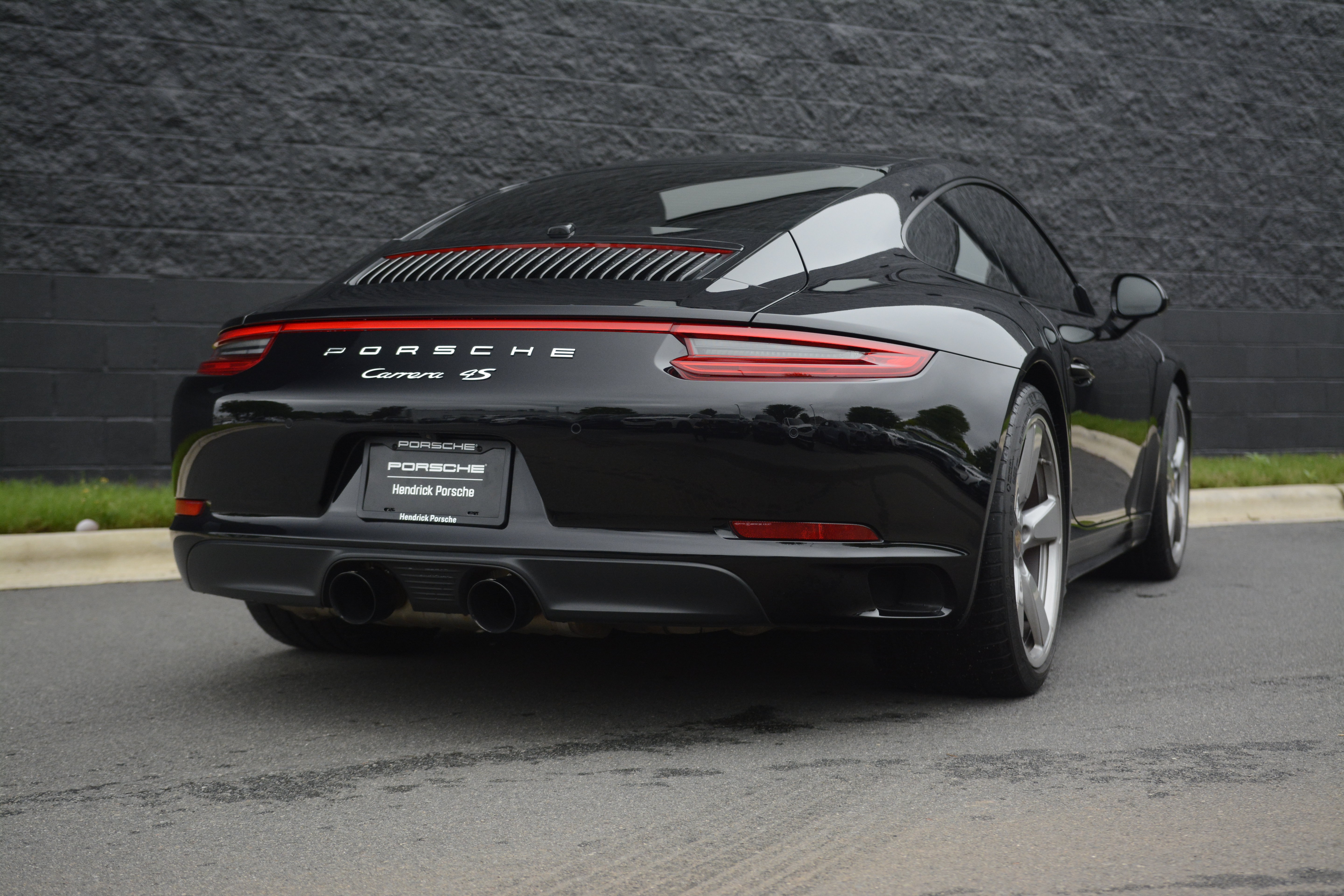 Certified 2018 Porsche 911 Carrera 4S AWD/4WD image 7
