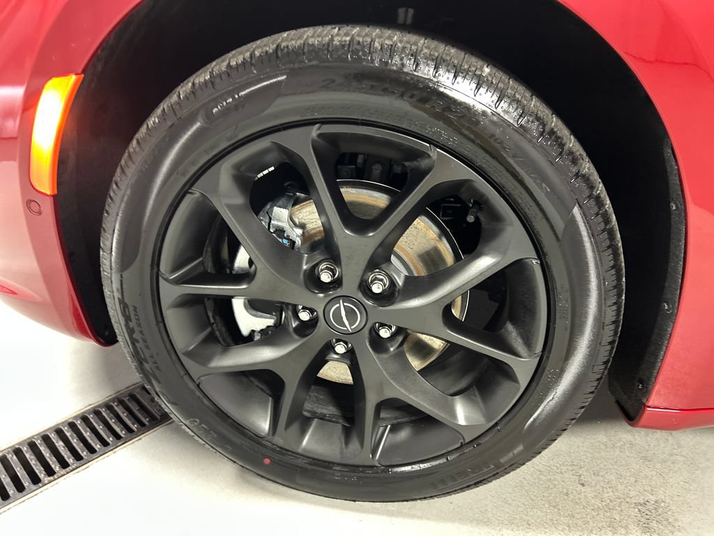New 2026 Chrysler Pacifica Select w/ S Appearance Package FWD image 9
