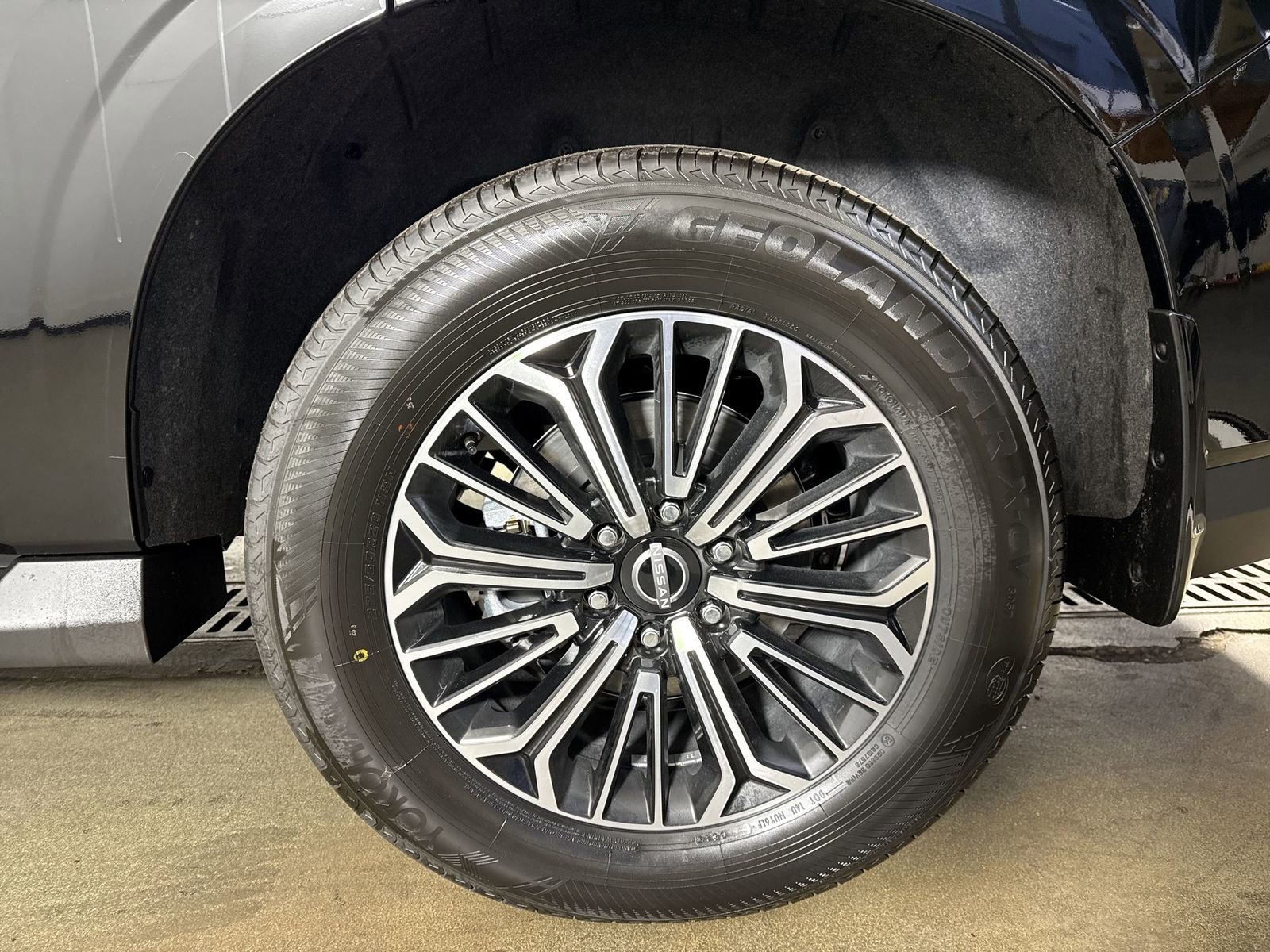 New 2026 Nissan Armada Platinum image 6