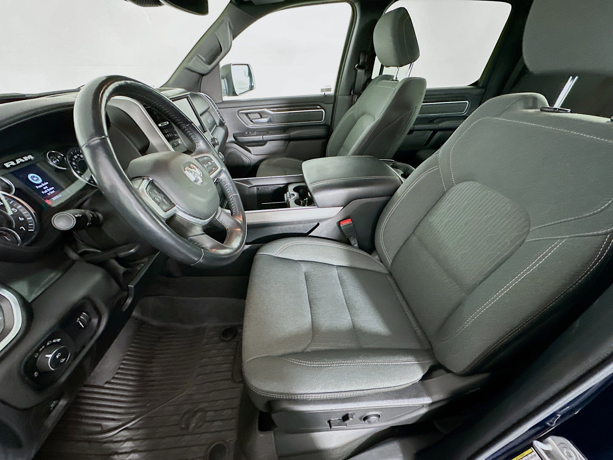 Used 2023 RAM 1500 Big Horn image 13