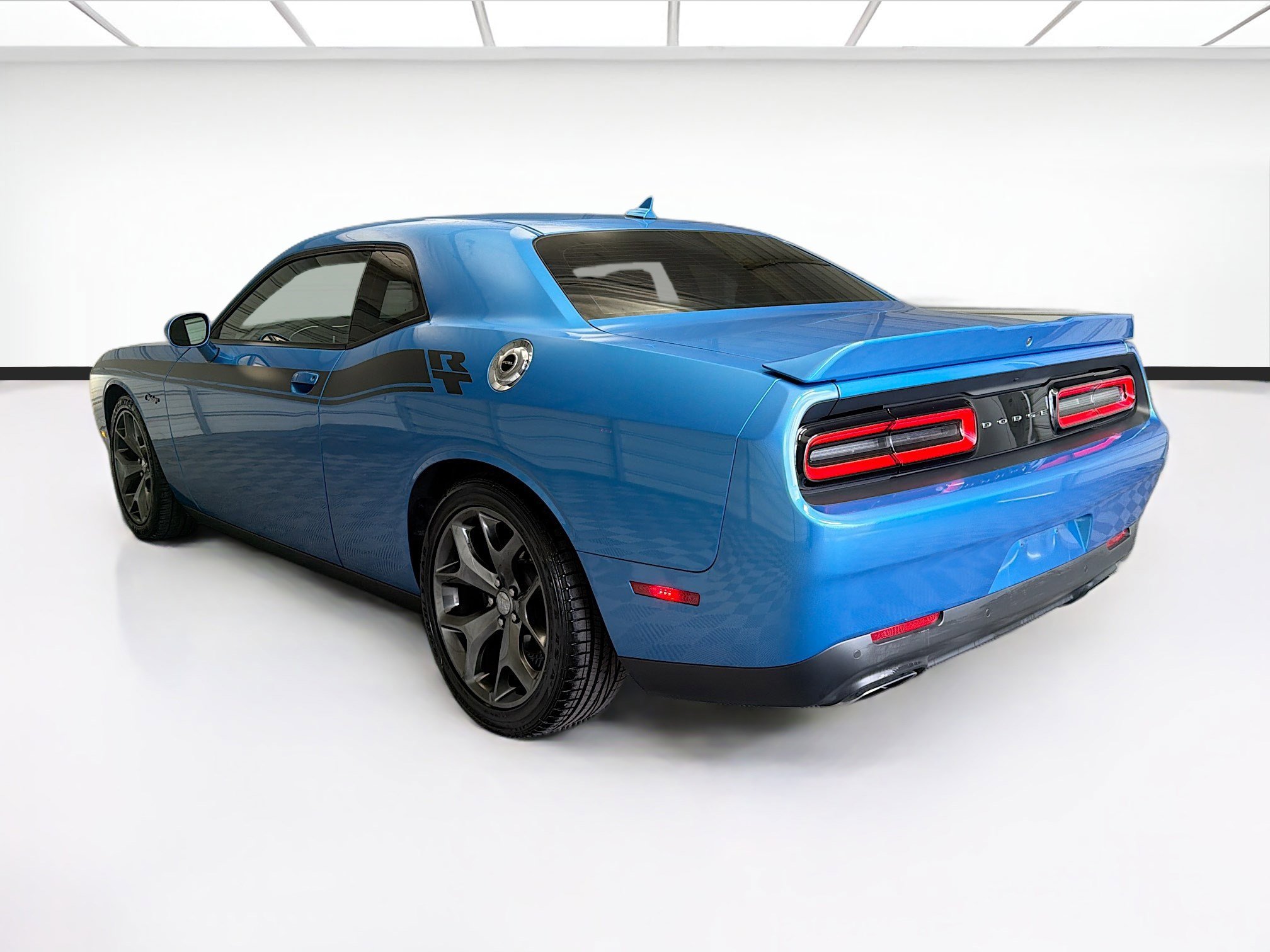 Used 2015 Dodge Challenger R/T Plus RWD image 6