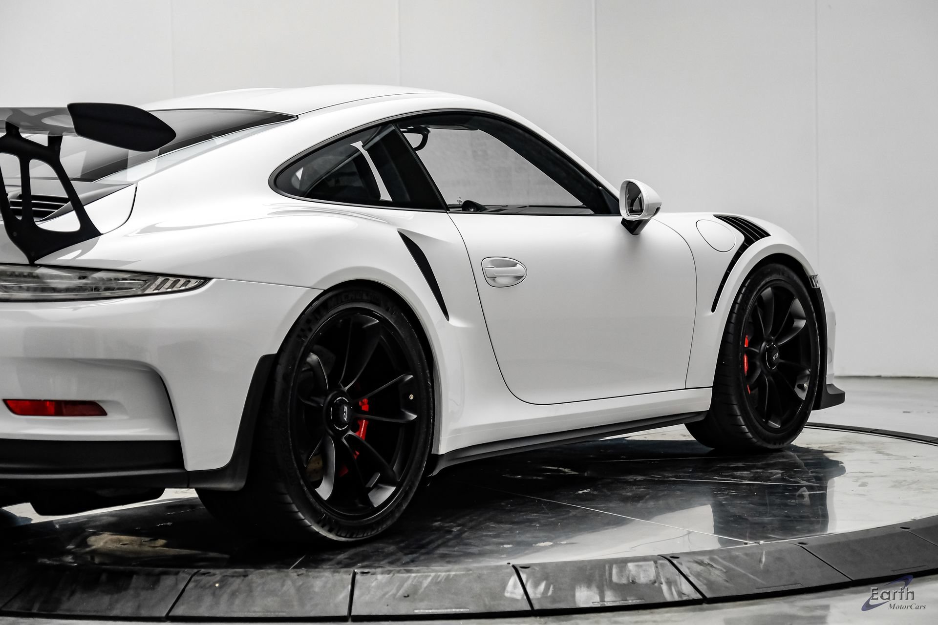 Used 2016 Porsche 911 GT3 RS RWD image 23
