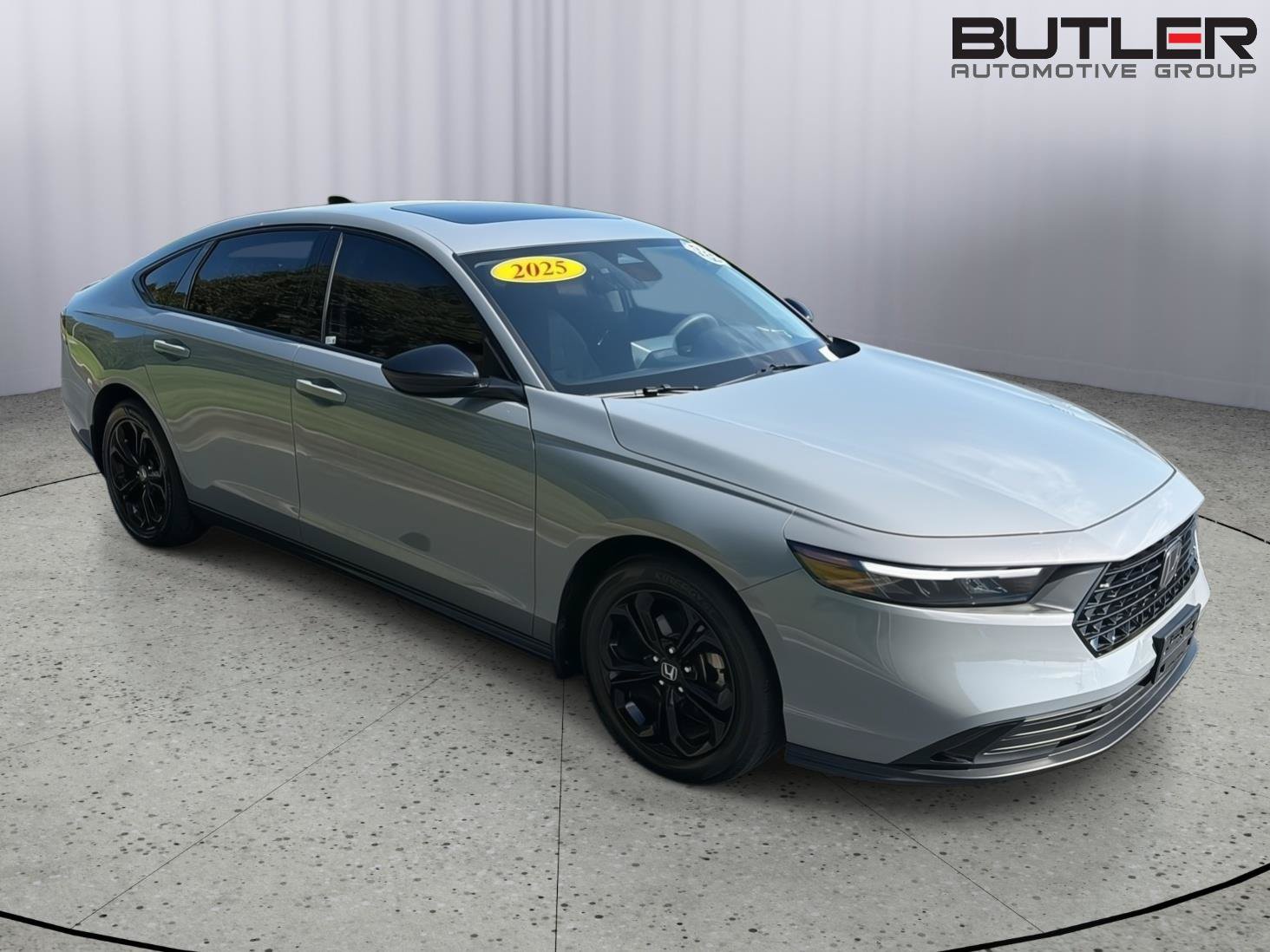 Used 2025 Honda Accord SE image 7