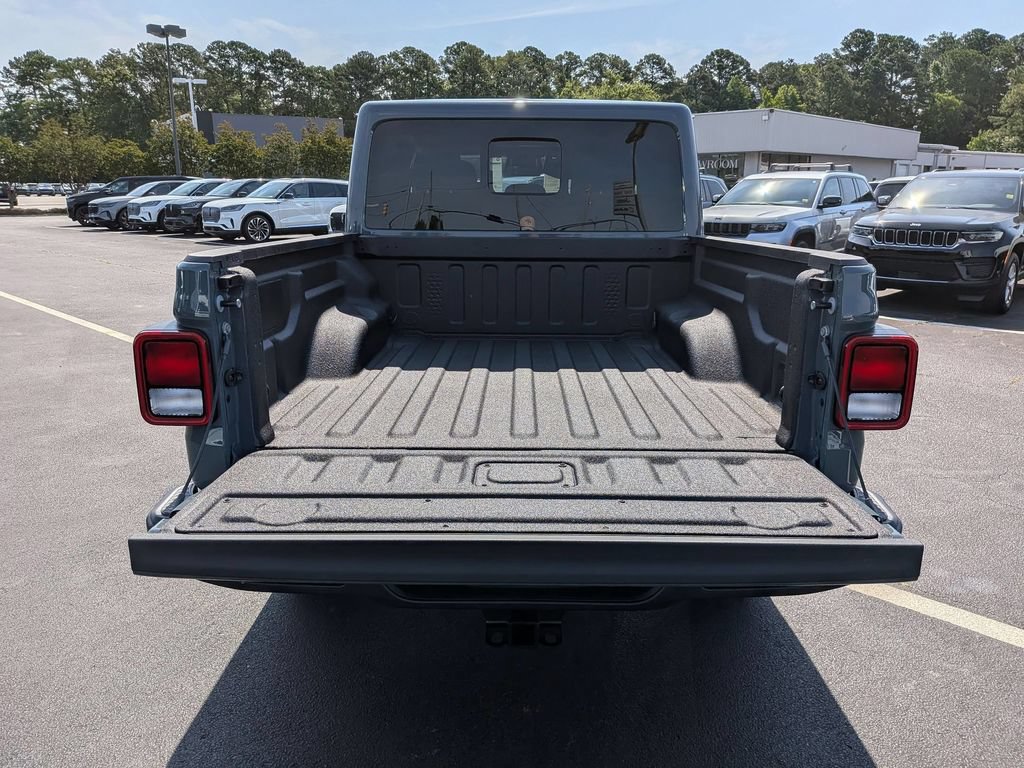 New 2026 Jeep Gladiator Sport AWD/4WD image 24