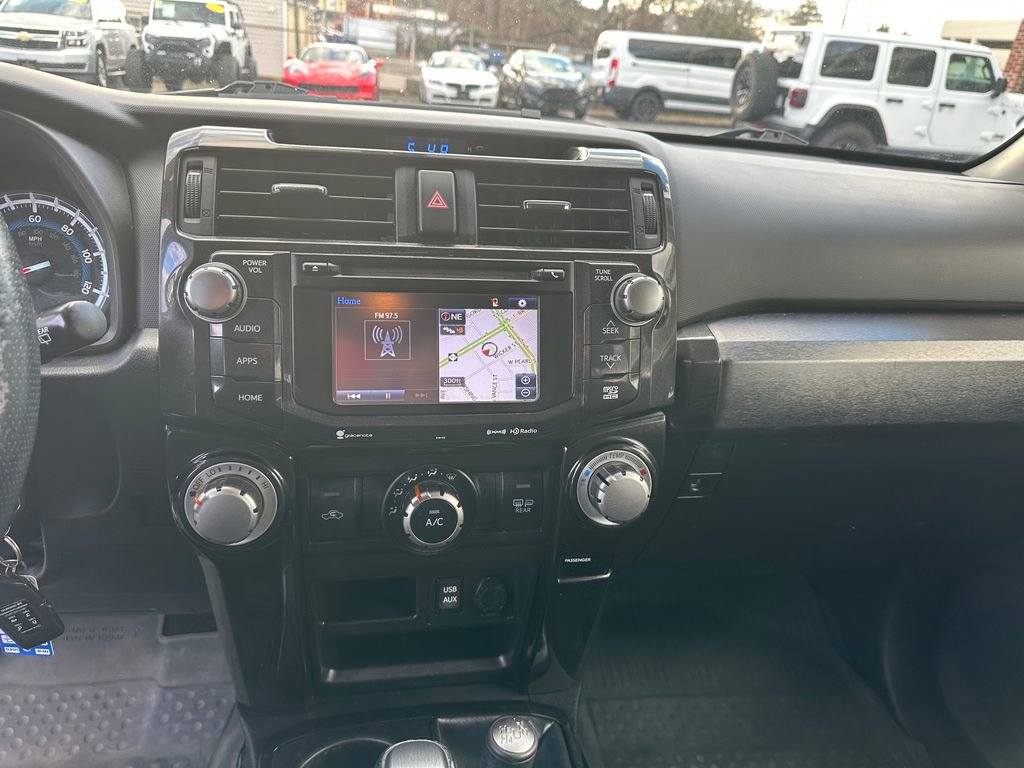 Used 2016 Toyota 4Runner Trail image 17