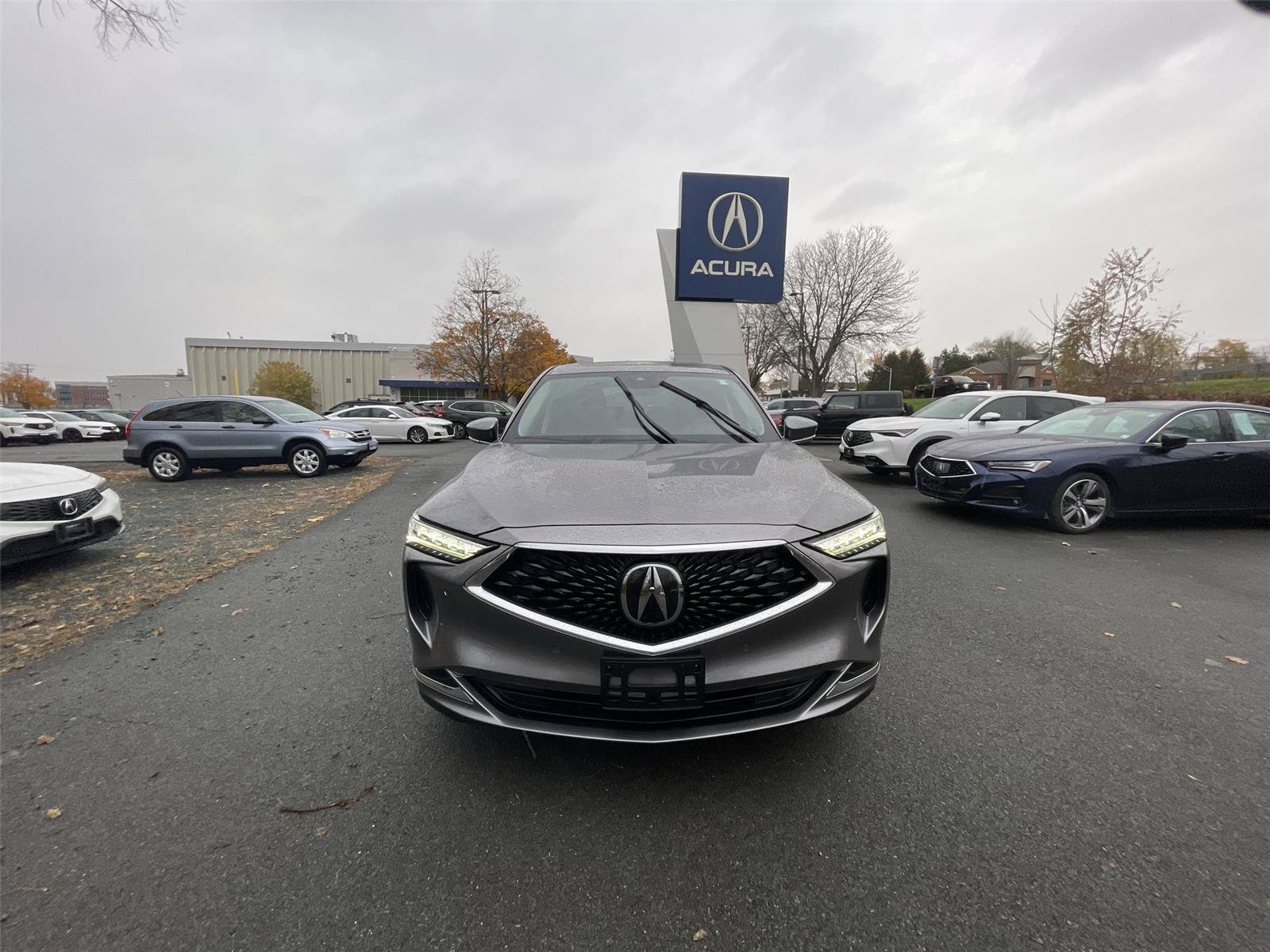 Used 2023 Acura MDX SH-AWD w/ Technology Package image 29