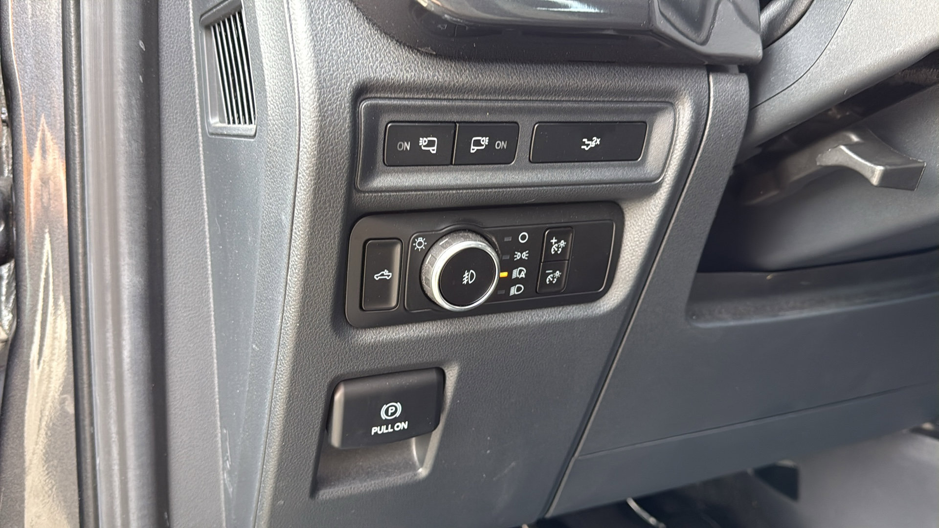 Used 2023 Ford F150 XLT w/ Equipment Group 302A High image 13