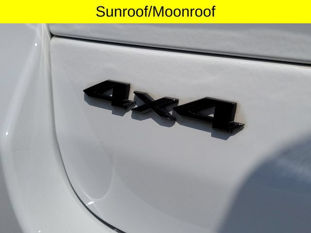 Certified 2024 Jeep Grand Cherokee Limited w/ Black Appearance Package AWD/4WD image 8